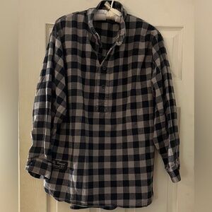 Black and Gray Plaid VERMONT FLANNEL Medium